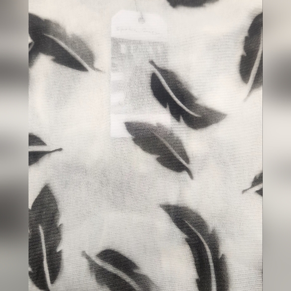 Mesh top - Picture 2 of 2